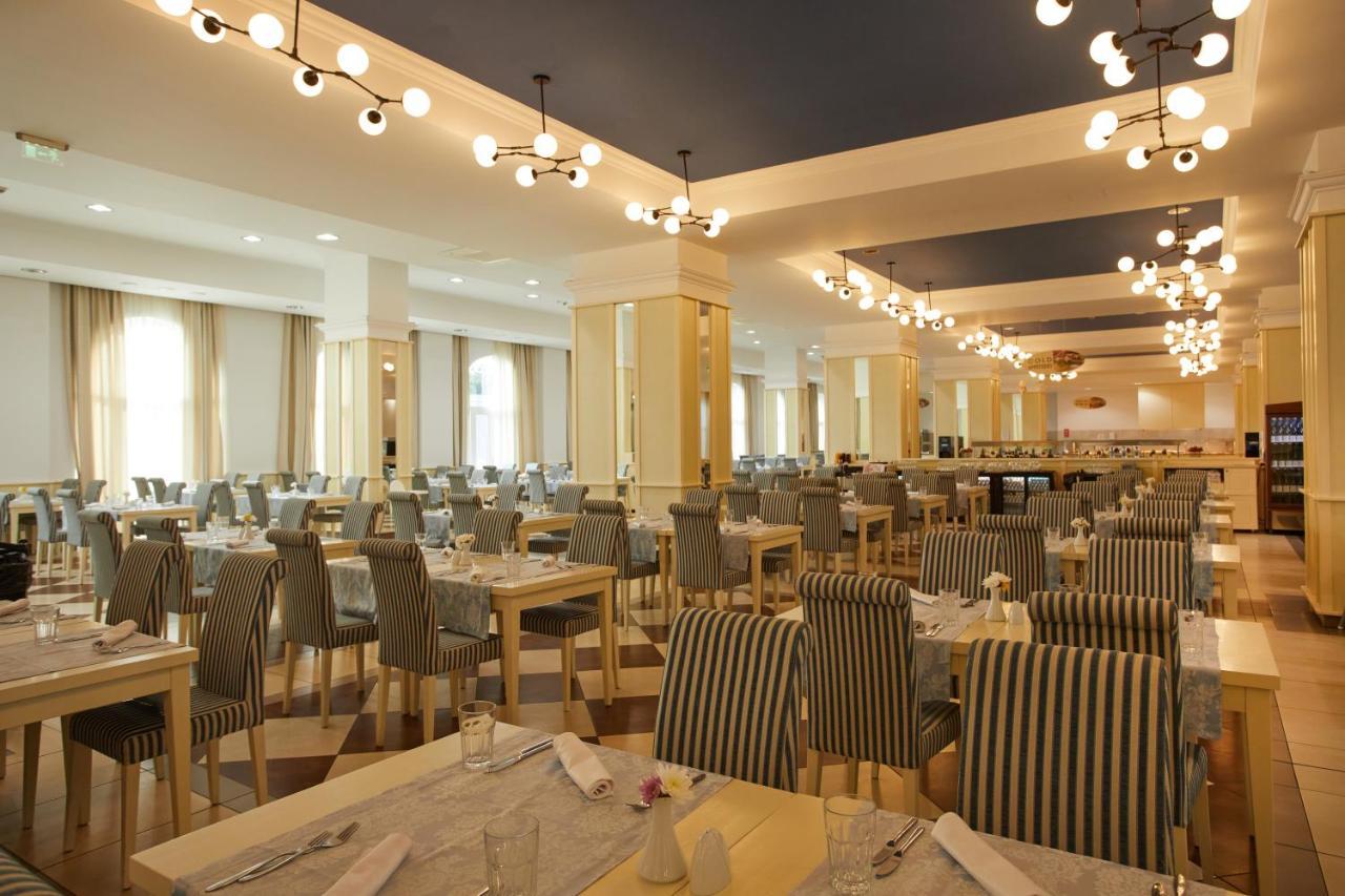 Dreams Sunny Beach Resort And Spa エクステリア 写真 The restaurant