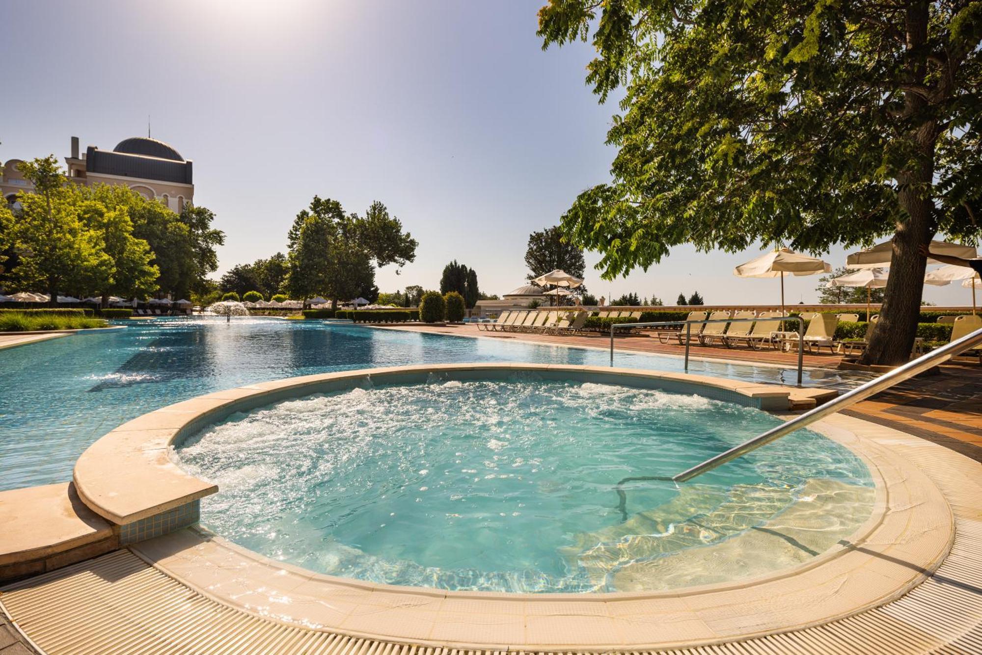 Dreams Sunny Beach Resort And Spa エクステリア 写真 The swimming pool