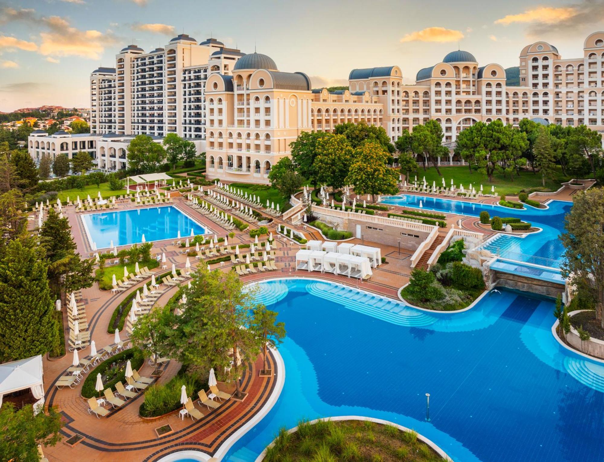 Dreams Sunny Beach Resort And Spa エクステリア 写真 Sheraton Grand Hotel, Sofia